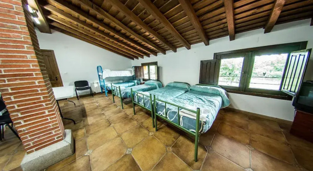 Hotel Rural La Noria, Забронировать Отель Сьюдад-Родриго Salamanca Province, рядом с Церковь Св. Петра и Св. Исидоро