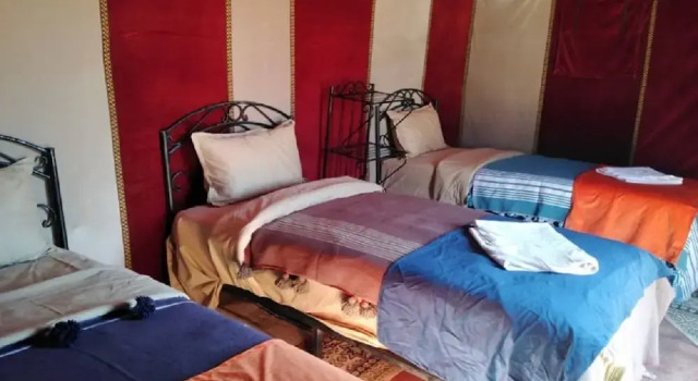 Family desert camp, Rezervovat Hotel Hotely v Meknes-Tafilalet s parkováním, Parkování