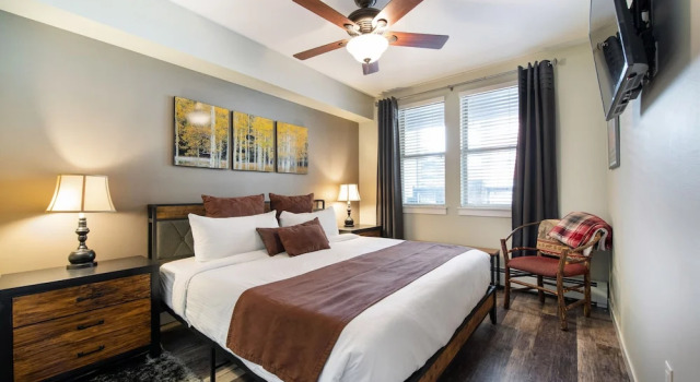 Premium Unit 4373- Fraser Crossing/founders Pointe 1 Bedroom Condo
