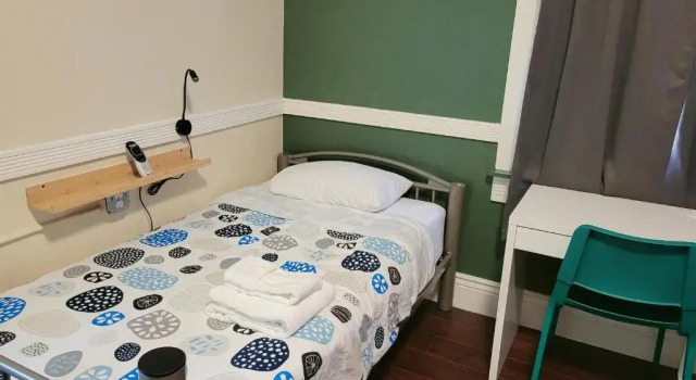 Трёхместный номер Standard Orange Village Hostel