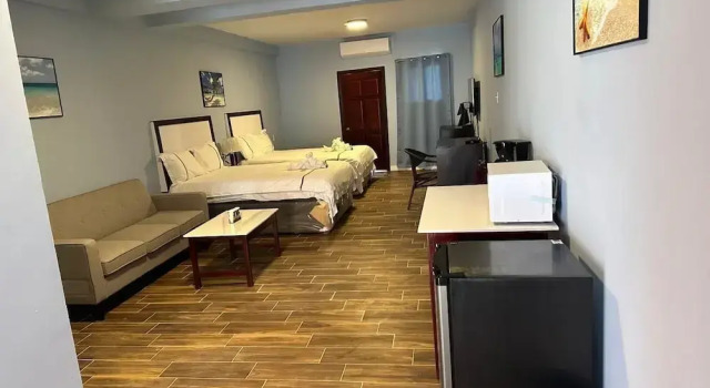 Двухместный номер Deluxe с балконом Enjoy Hotel