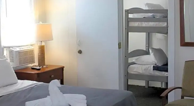 Полулюкс Blue Water Inn