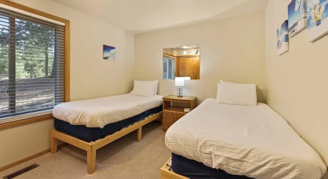 Коттедж Sequoia 14 2 Bedroom Home