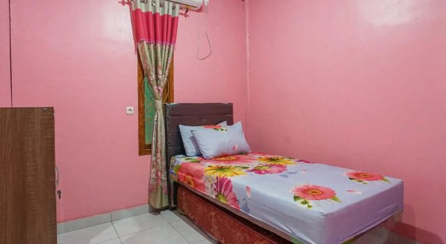 Номер Standard Rumah Kost MAPLE Winangun