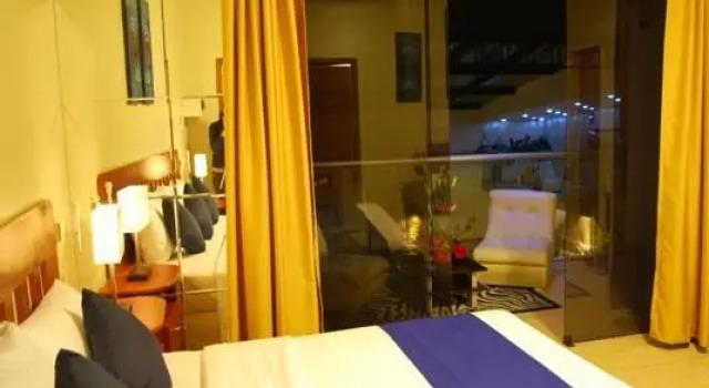 Полулюкс Inkari Suites Hotel