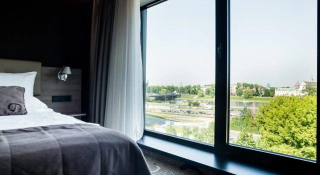 Q Hotel Plus Kraków, Забронировать Отель Отели Кракова 4 звезды, рядом с Церковь Святого Идзи, 4*