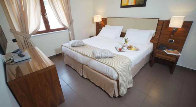 Suites & Residence Hotel, Reserva ahora Hotel Pozzuoli Campania