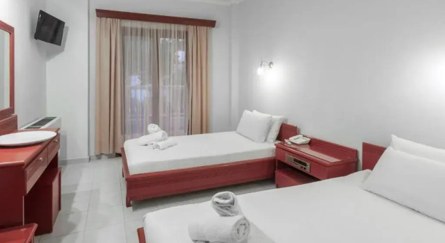 Двухместный номер Standard с балконом Hotel Odysseas