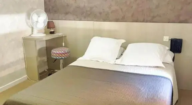 Двухместный номер Economy Hotel De La Plage