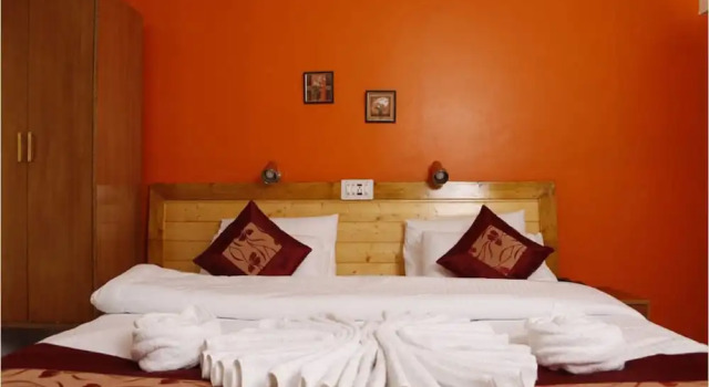TIH Royal Heritage Resort