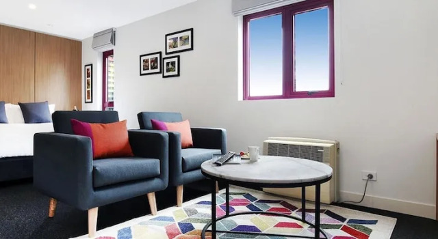 Двухместный люкс Deluxe Plum Carlton Serviced Apartments