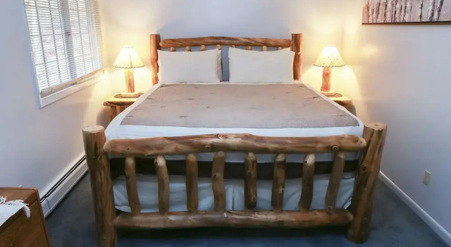 Fawn Valley Inn: 210, Забронировать Отель Отели Эстес-Парк с парковкой, Парковка