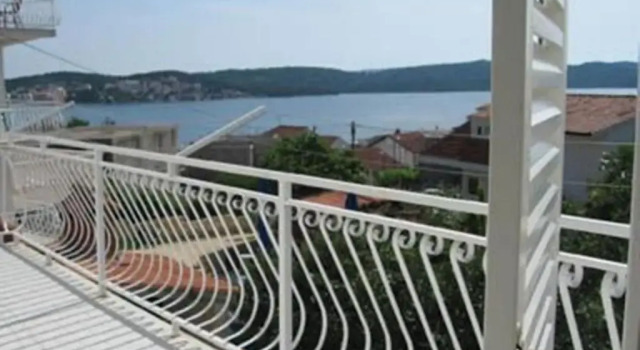 Апартаменты с 2 комнатами с видом на море Ljiljana Apartment