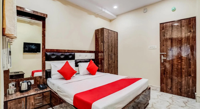OYO 38027 Hotel Ashoka by OYO Rooms, Забронировать Отель Отели штата Джаркханд с парковкой, Парковка