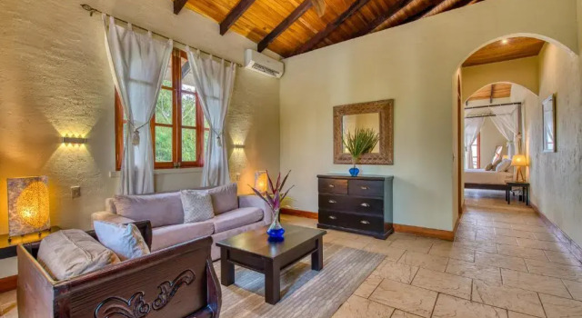 Полулюкс El Castillo Luxury Boutique Hotel