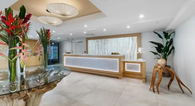 Beachcomber Resort & Club, Rezerwuj Ośrodek wypoczynkowy Hotele w Broward County ze śniadaniem, Śniadanie