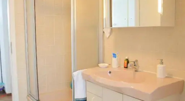 Gemütliche 65m² Dachgeschoßwohnung im Einzelhaus, Забронировать Отель Кальтенкирхен Segeberg