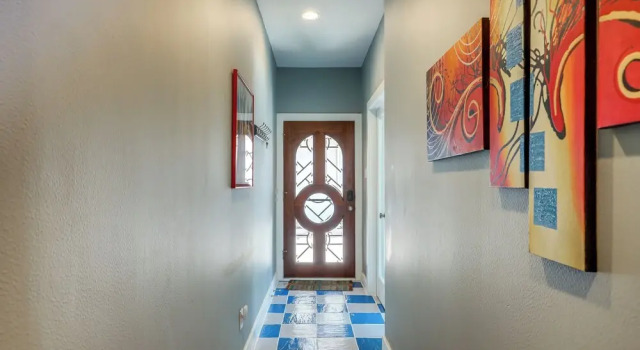 Houston Retreat With Fireplace & Balcony!, Забронировать Апартаменты/квартира Хьюстон Texas Gulf Coast, рядом с Коллекция Менил