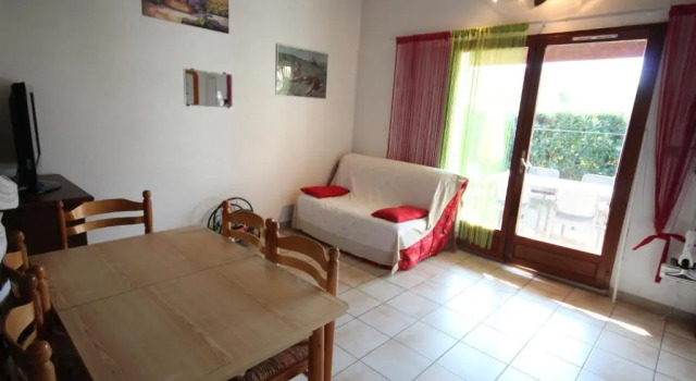 Belle villa climatisée 4-5 couchages terrasse parking dans résidence sécurisée avec piscine commune 400m de la mer LRJP11