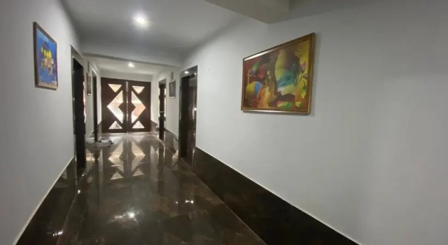 Hotel Mount Olympus, Забронировать Отель Нойда штат Уттар-Прадеш