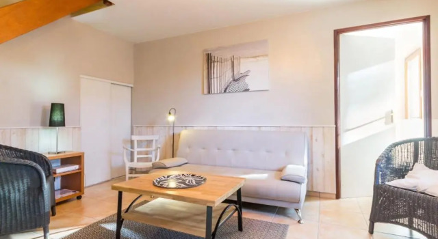 Gîte Port-Saint-Père, 4 pièces, 8 personnes - FR-1-306-1028