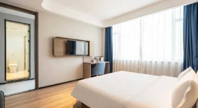 Люкс Standard 7 DaysInn Premium  (Dongying Dongcheng)