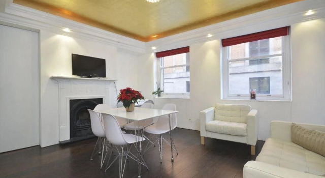 Uber London Trafalgar Apartments, Забронировать Апартаменты/квартира Вестминстер Лондон, рядом с Театр «Принц Эдуард»