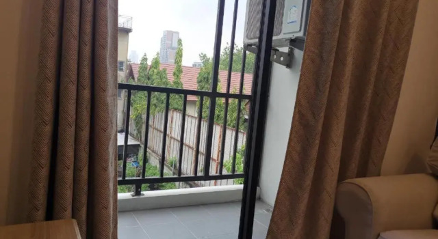Room 36 service apartment, Забронировать Апартаменты/квартира Отели Бангкока с бассейном, рядом с Международный колледж Университета Бангкока, Бассейн