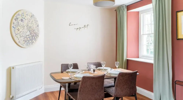Двухместные апартаменты Executive Holyland House - Greenacres Estates
