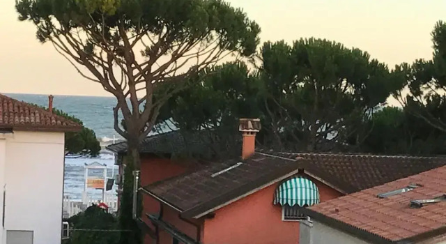 Студия Мансарда с видом на море Beverly Residence