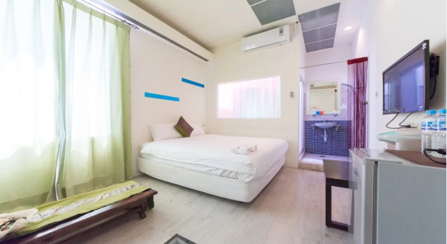 Found Hostel