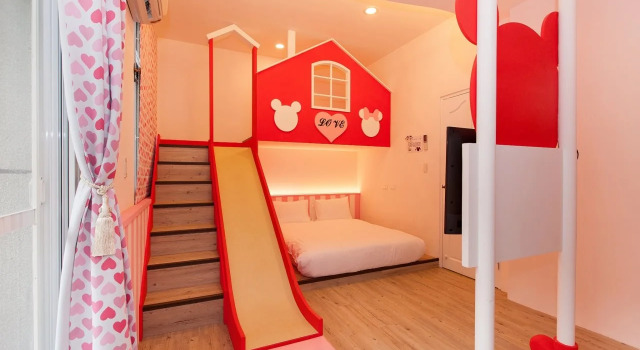 Dream Out of Eggs and Children, Забронировать Отель Отели Хуалянь 3 звезды, 3*