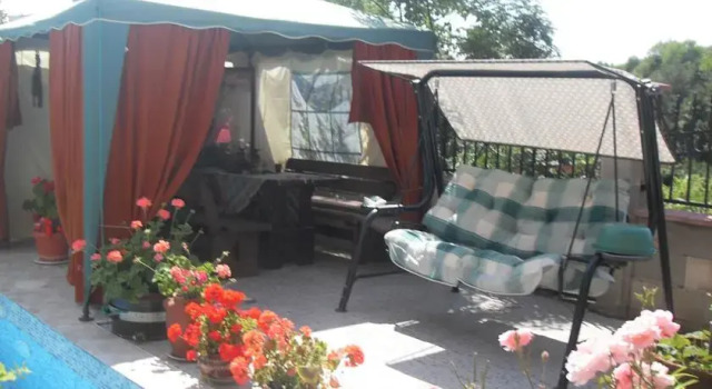 Vlad - Tanya Guest House