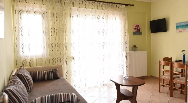Eleonas Apartments, Book Apartment Nea Moudania 