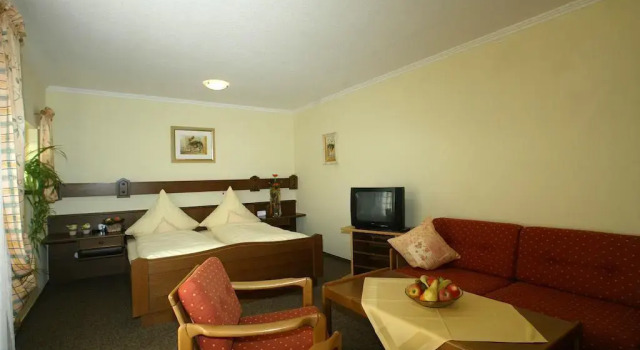 Pension St. Georg mit Moststüberl, Reserva ahora Hostal o pensión Hoteles en Baden-Wurtemberg con desayuno, Desayunos