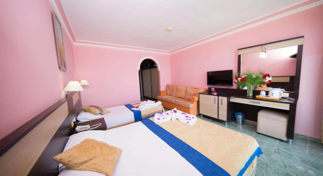 First Class Hotel