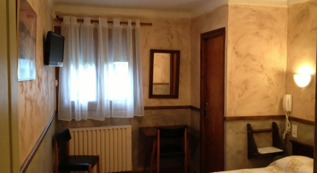 L'Oustalet, Book Hotel Hotels in Central Font-Romeu, hotels in Central Font-Romeu
