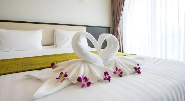 Swan Lake Hotel Sattahip