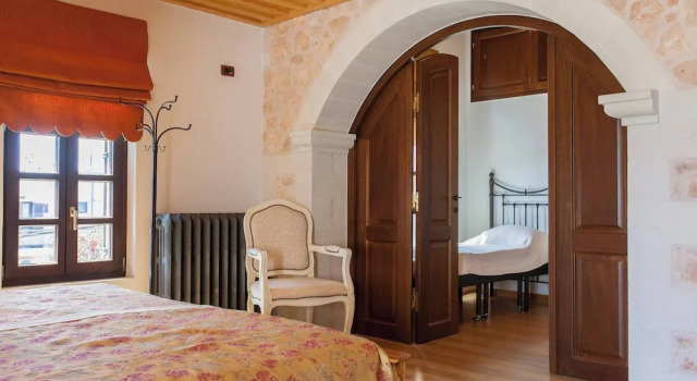 Luxurious Venetian 3 Floor House in the old Port, Забронировать Отель Ханья периферийная единица Ханья, рядом с Муниципальный рынок Ханьи