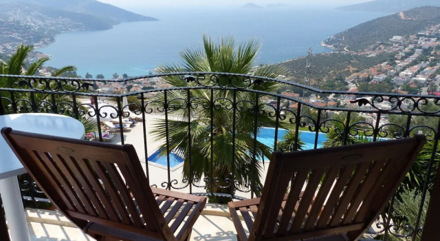 Апартаменты Deluxe The Mediteran Hotel