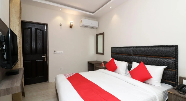 OYO Flagship 48186 DORAEMON RESIDENCY, Varaa Hotelli New Delhi Delhi NCR
