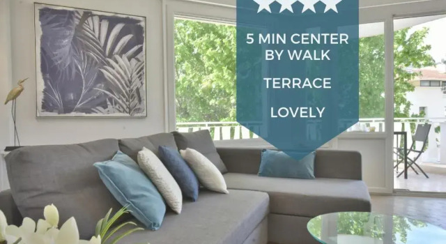 Апартаменты 5-min walk to city center! Cozy flat only 6 min foot from the beaches