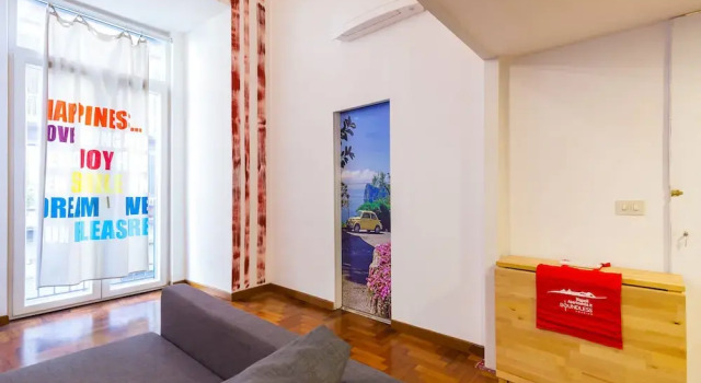 Apartment - Corso V. Emanuele VI BH 90, Buchen Sie Ferienwohnung Neapel Kampanien