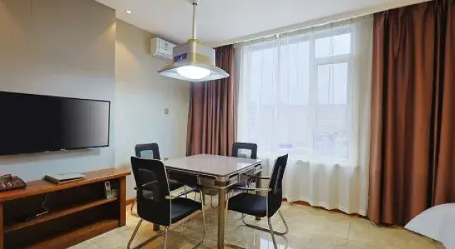 Wanjin Business Hotel, Rezervovat Hotel Ťi-lin Jilin