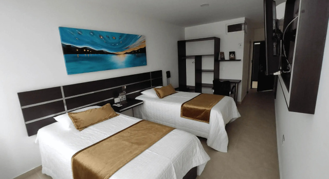 Семейный номер Standard Hotel Andinos Plaza Florencia