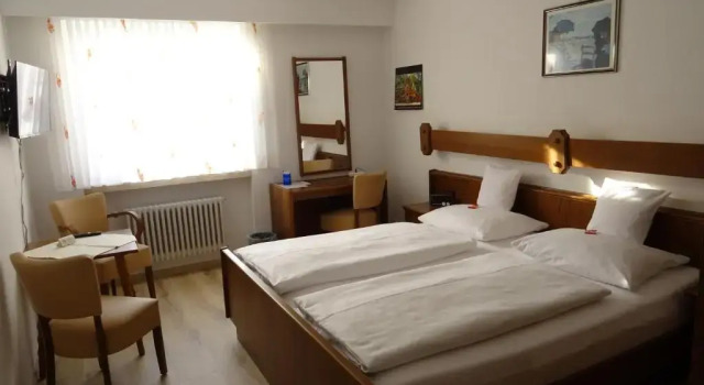 Двухместный номер Standard Hotel garni Zum Dom