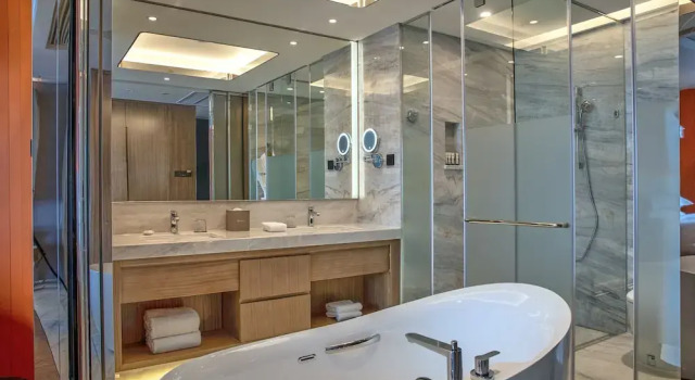 Двухместный номер Standard с видом на озеро Wyndham Shaoxing Keqiao