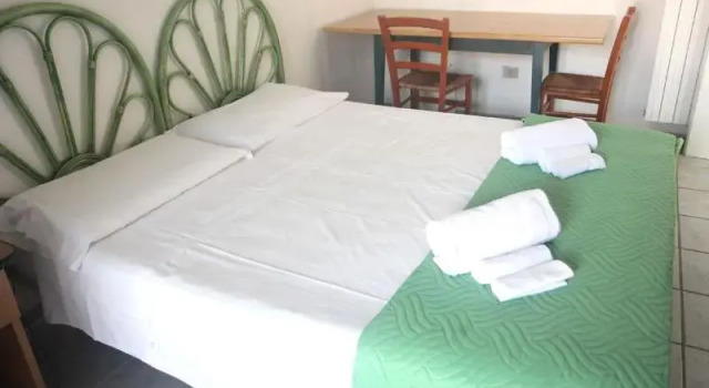 Четырёхместный семейный номер Standard с балконом Marina Manna Hotel & Club Village