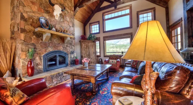 Huckleberry Hideaway by Big Sky VR, Buchen Sie Hotel Big Sky Montana