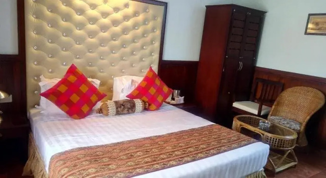 REGANT LAKE VILLAGE, Kollam., Забронировать Отель Отели Коллам с парковкой, Парковка
